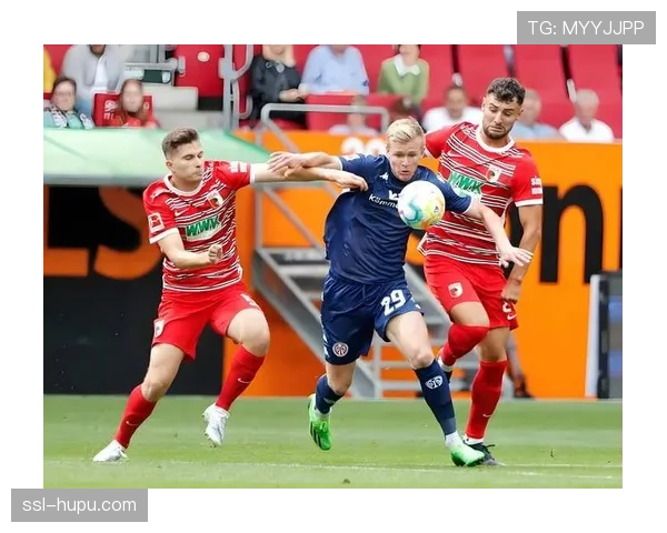 拜仁引入灵活区域防守策略，加强边路进攻深度